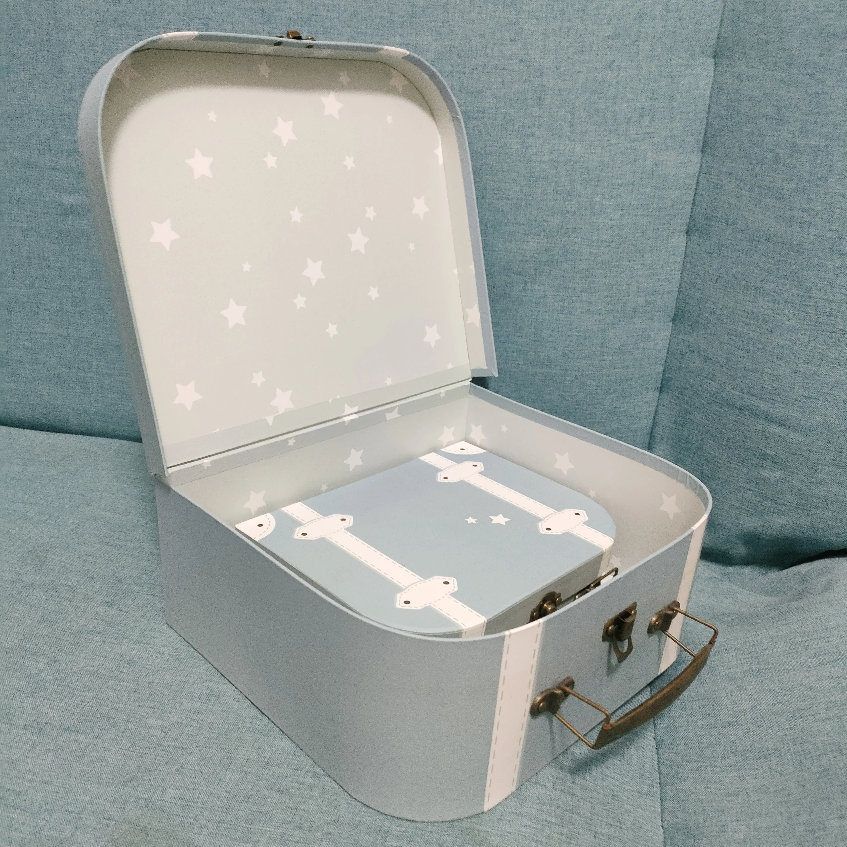 Shenzhen Factory make cardboard Luggage box Small Red Cardboard Packaging Paper Suitcase Gift Boxes With Handle / Metal Closure