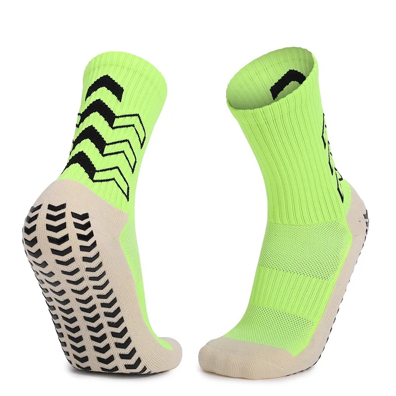 High quality breathable anti slip cushioned neon green nylon sports basketball football mid grip socks