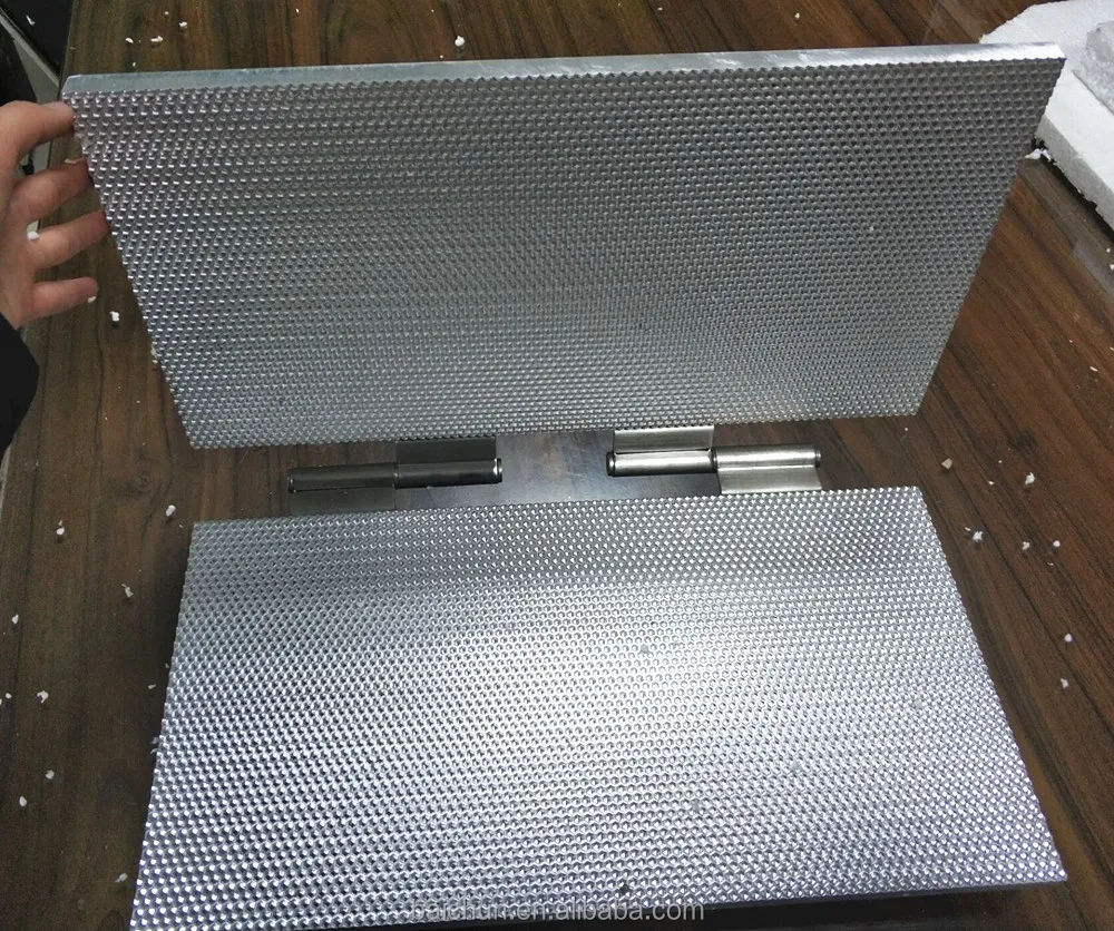 beeswax foundation machine.jpg