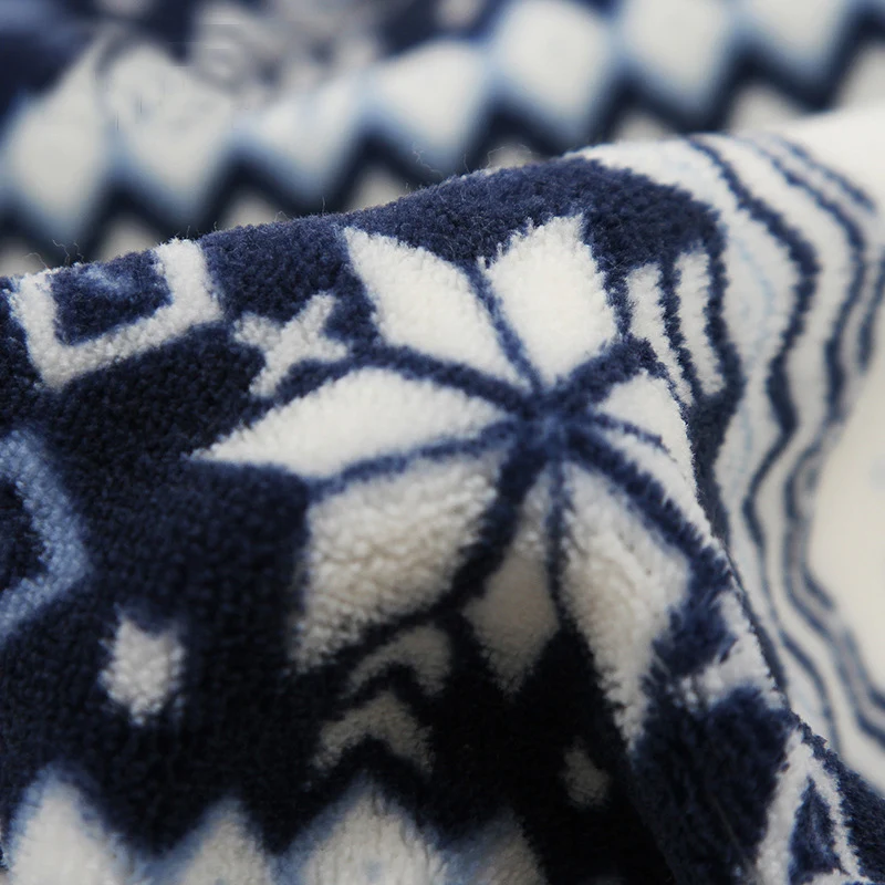 New Flannel Stripe British Snowflower Fabric Polyester Autumn And Winter Leisure Wear Home Textile Fabric