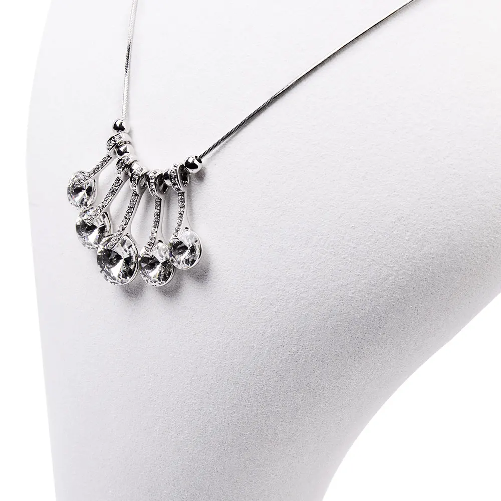 FANXI China Custom  Necklace Holder Stand White Painted Resin Jewelry Displays Stand Jewellery Necklace Bust