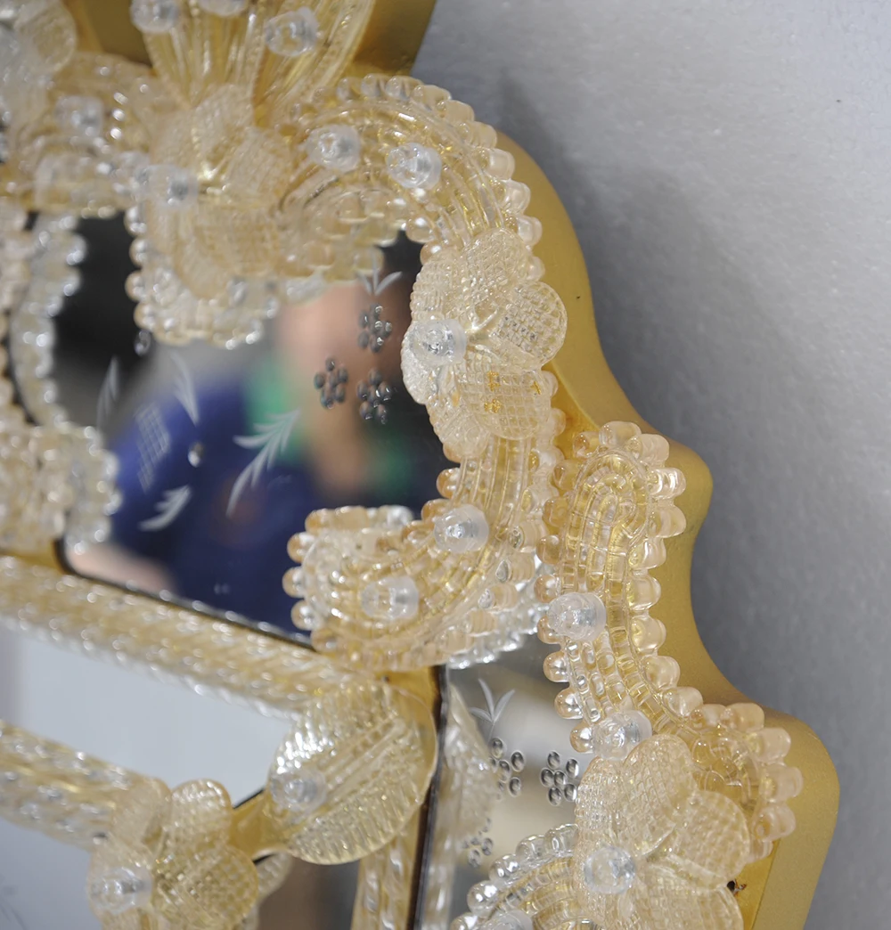 Factory Customized Luxury Gold Glass Irregular Handmade Beaded Engraved Murano Mirror Wall Mounted Living Room Room Mirror