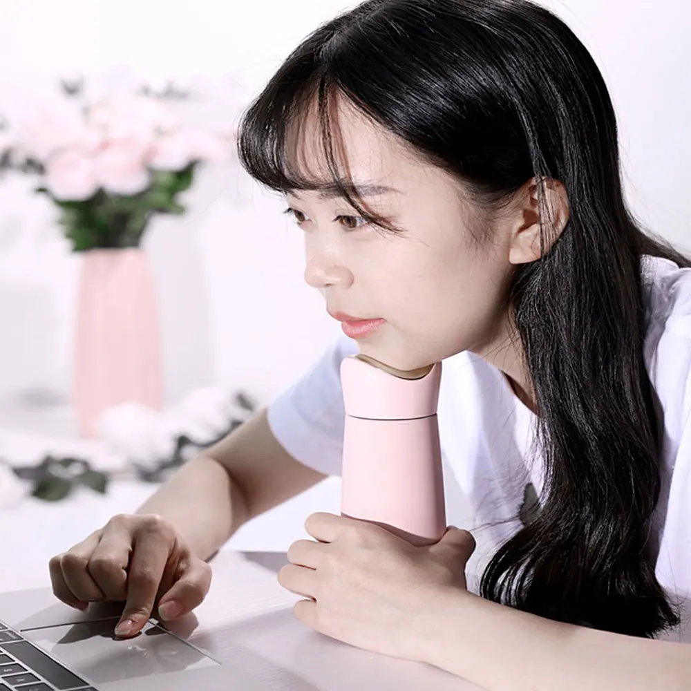 
2019 new design heart shape massage double wall 18/8 insulated vacuum water bottle for girls 