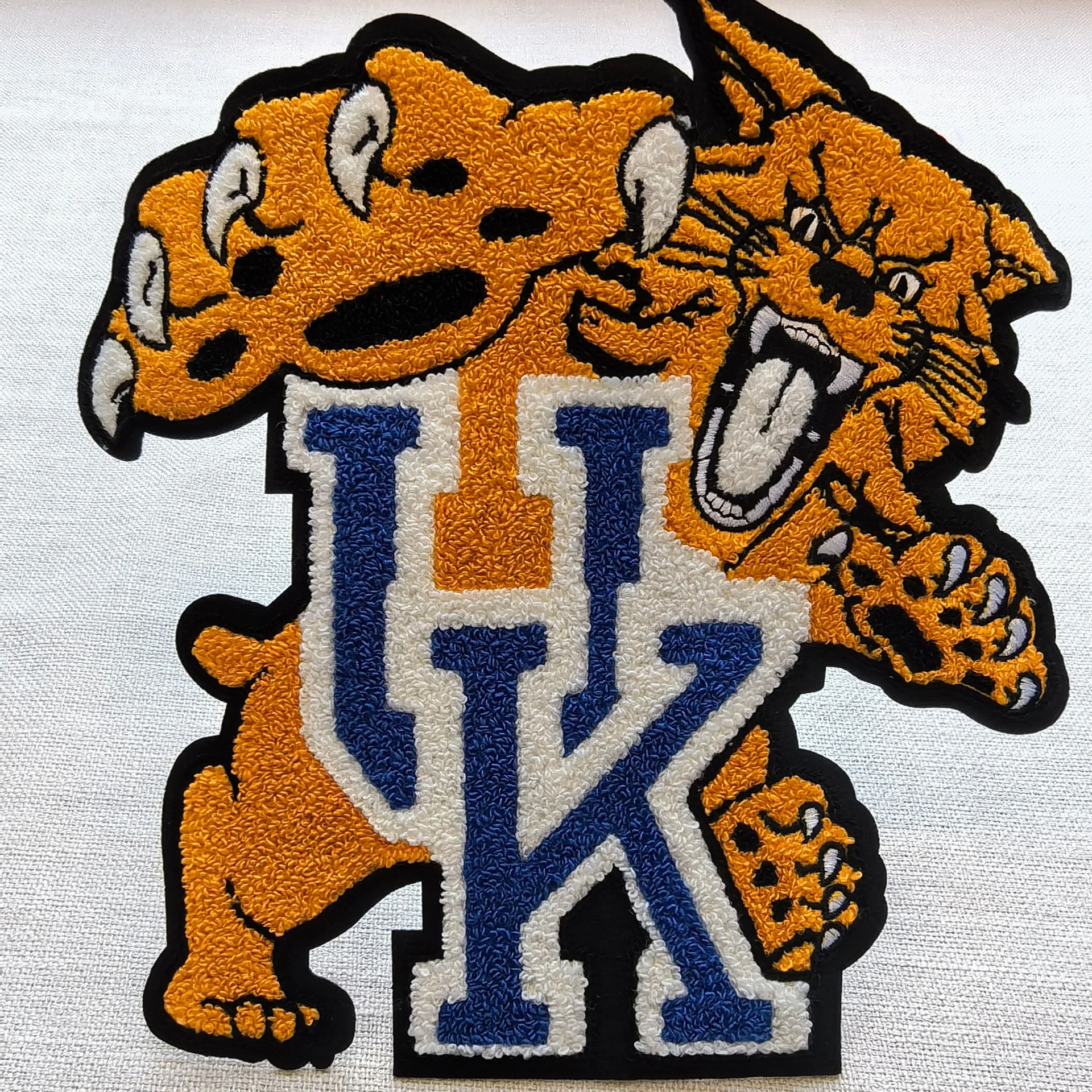 On Mascot Tiger Patches Chenille Towel Embroidery Sports Patches for Clothing Custom Large Chenille Letter Iron Fabric 3D Resin