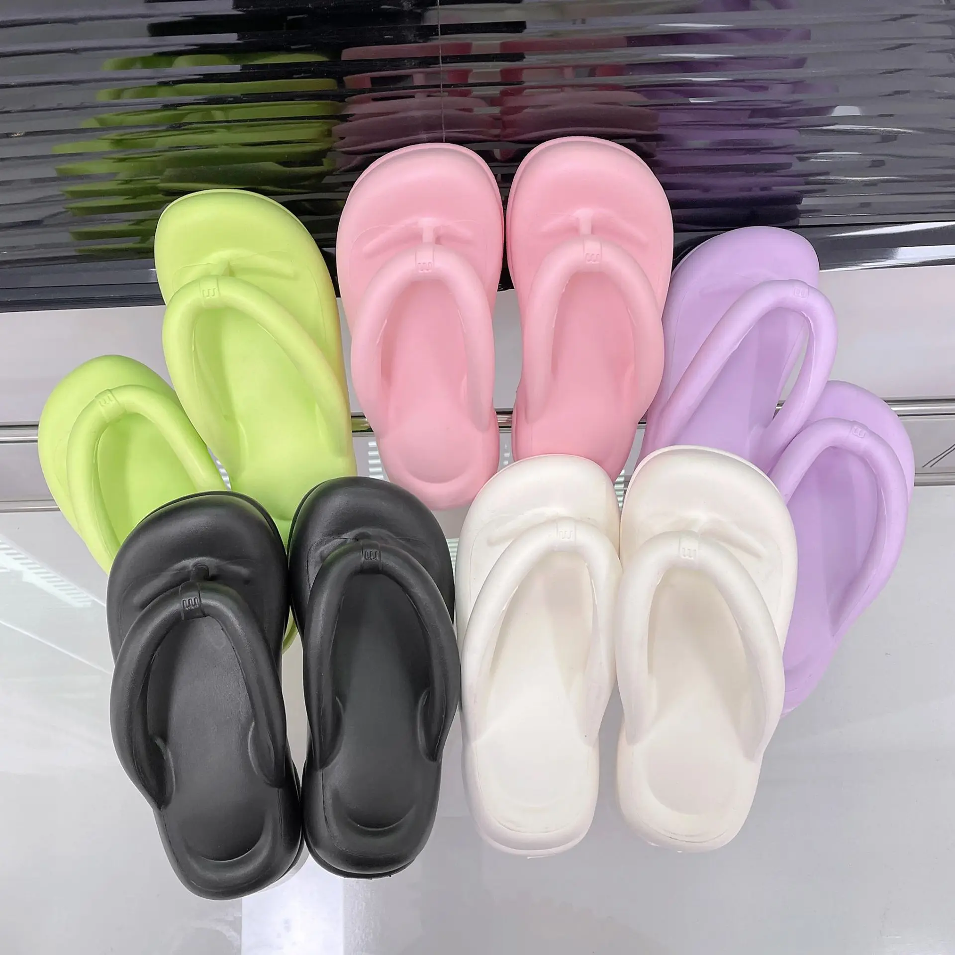 wholesale 2023 fashion ladies platform sandals designer soft rubber flip flops slippers for women