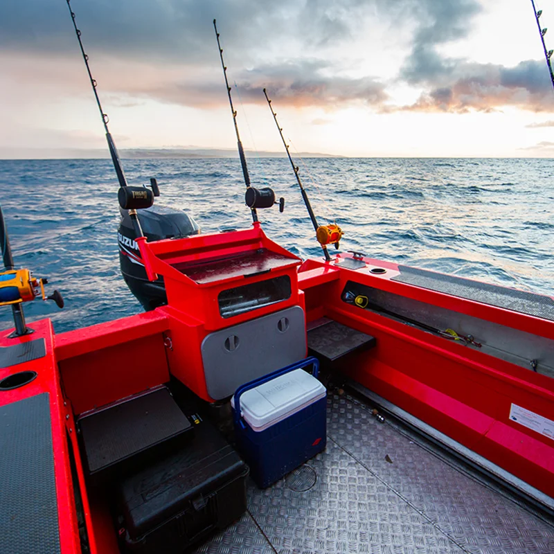 Welded Aluminum fishing boat Deep V hull yacht with cuddy cabin & outboard engine