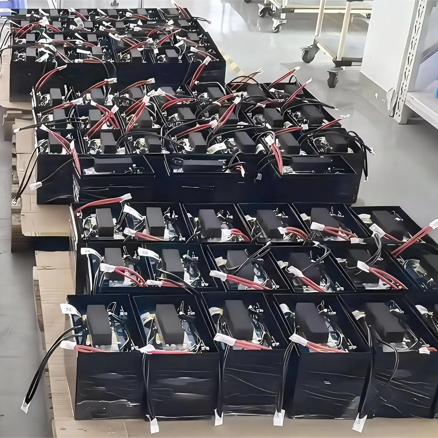 DERUN 12V 24V 100AH 200Ah Lifepo4 Lithium Ion Battery Pack BMS for Lithium Ion Battery Pack for Residential