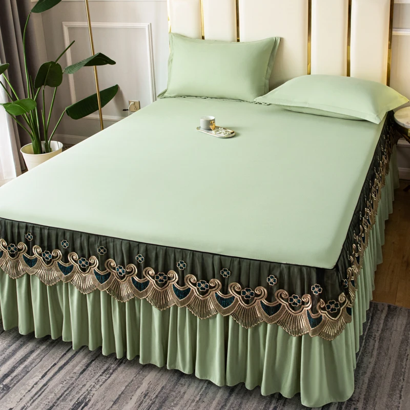 2023 New Polyester Embroidered Bazaar Style Bed Skirt