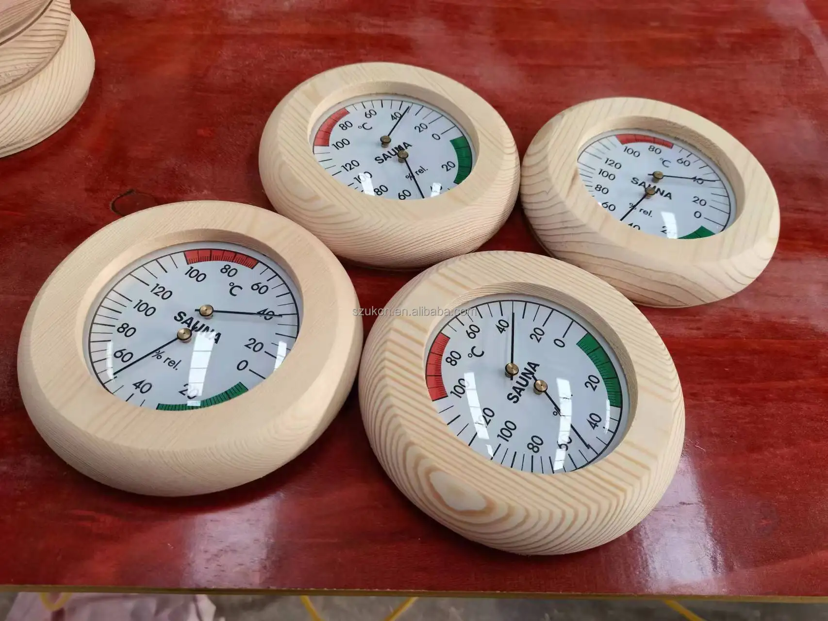 sauna hygrometer.jpg