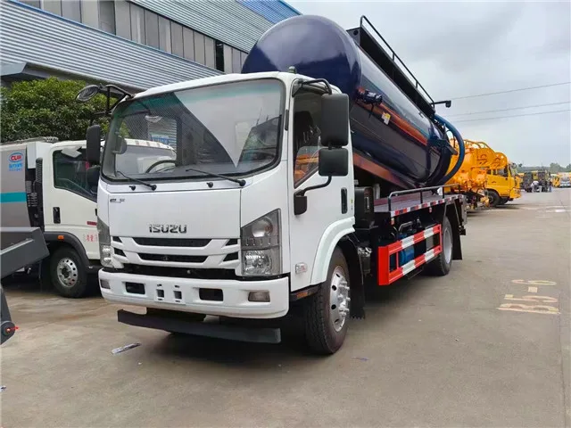 Liquid Waste Transport Vacuum Sewage Suction Truck