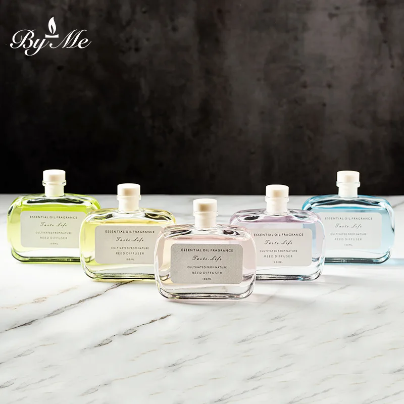 Wholesale Luxury Fragrance 100ML Glass Bottle MSDS Oil Aroma Air Freshener Sticks Diffuser for Home Decoration