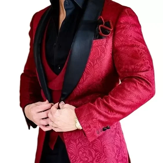 Romantic Purple Groomsmen Butterfly Jacquard Pattern Groom Tuxedos Shawl Lapel Men Suits Italian Wedding Best Man Blazer