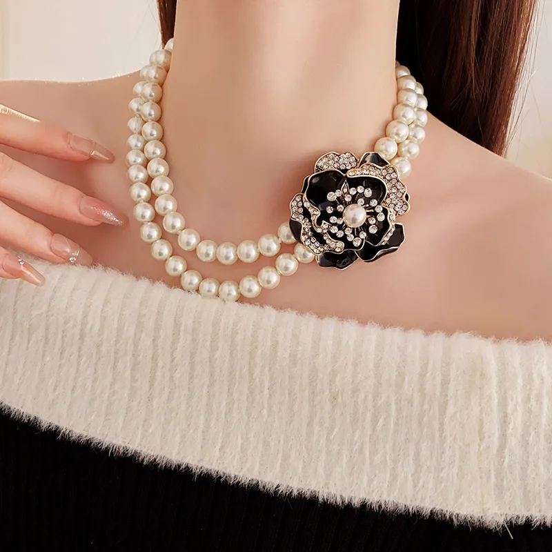 French Vintage Style Necklace with Diamonds and Dripping Oil Flower Pearl Necklace Earrings and Ring Jewelry Set