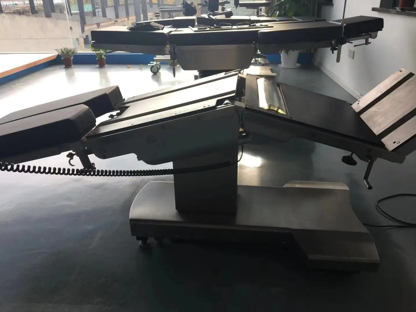 Electrical Operation Room Bed Surgical Table Electric Operating Table for Hospital Use