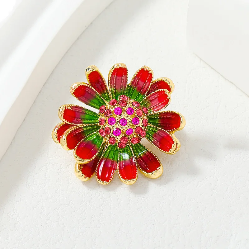 2024 New Boyi Delicate Lovely Rhinestone Daisy Brooch Enamel Flower Corsage Fashion Delicate Clothing Accessory Pin