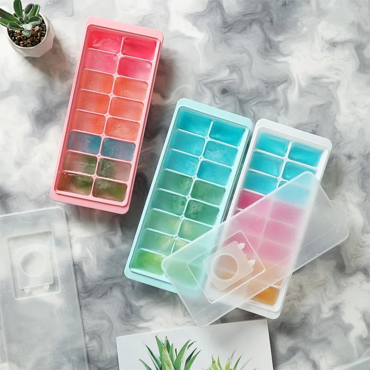 Promotional Gift Items Summer Products Ice Maker Mold with Lid for Freezer Cocktails Plastic Ice Cube Tray