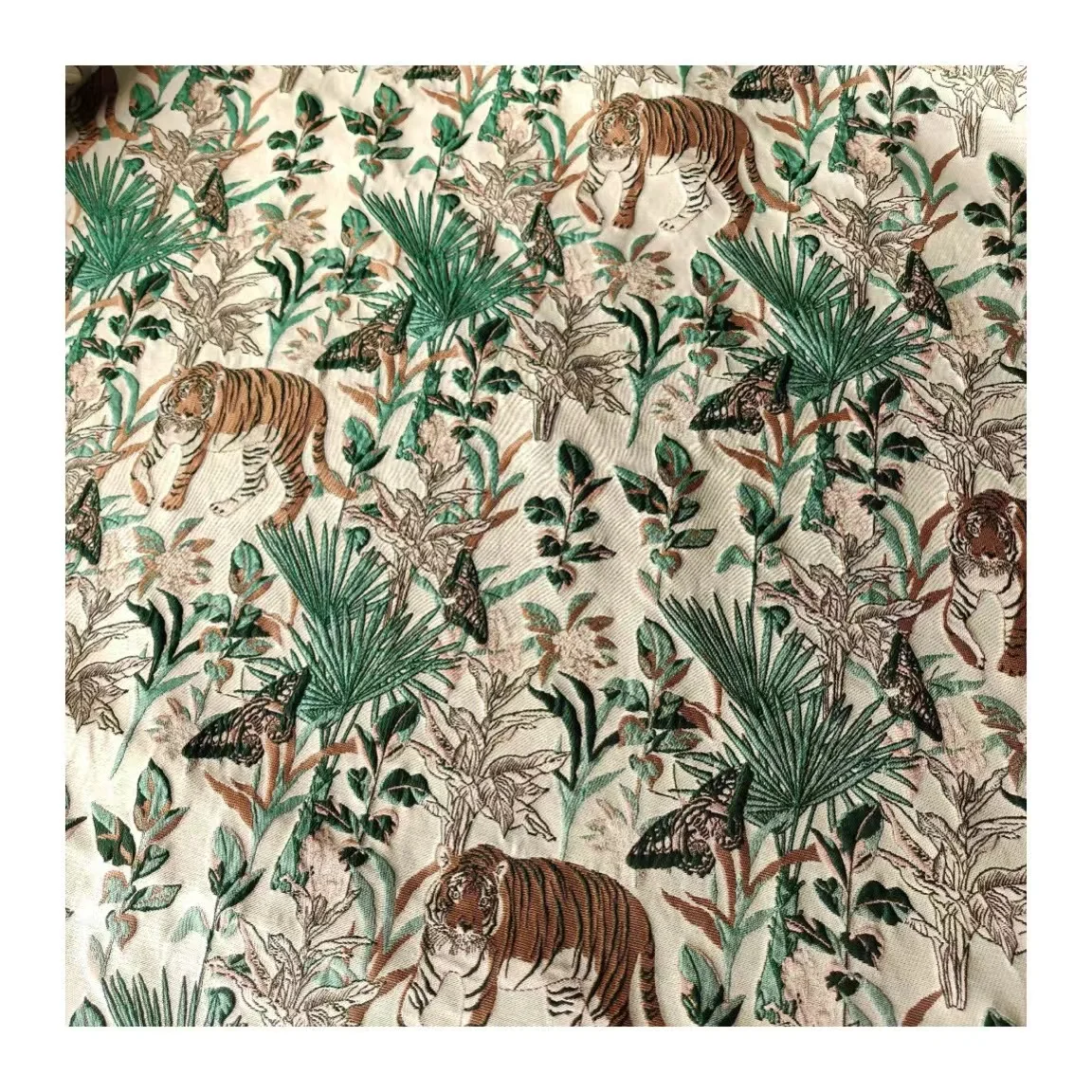 Luxury tiger design brocade jacquard fabric for lady dress fabric with many color