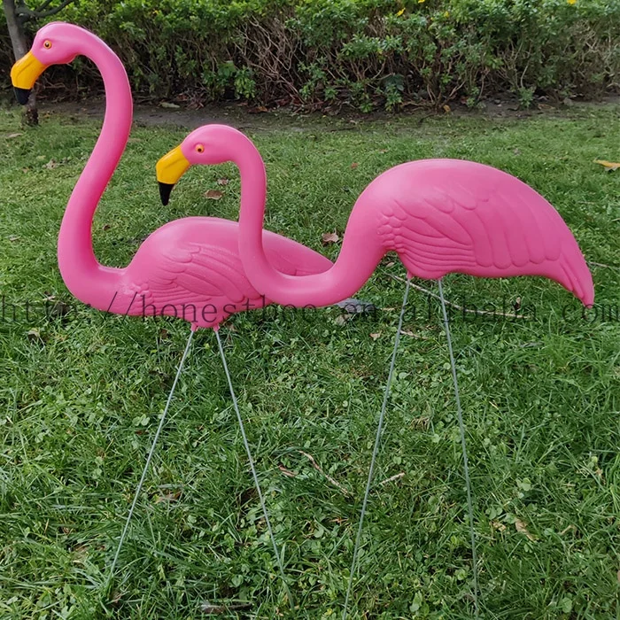 2pcs Plastic Pink Flamingo Yard Ornament Stakes Mini Lawn Statue With Metal Legs Adjustable Feet Length for Sidewalks Garden