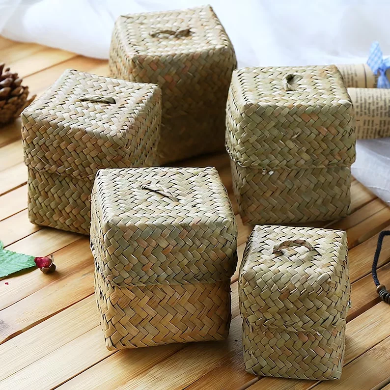 Natural Handmade Woven Grass Desktop Organizing Basket with Lid Snack Storage Box Wedding Gift Basket Woven Planter