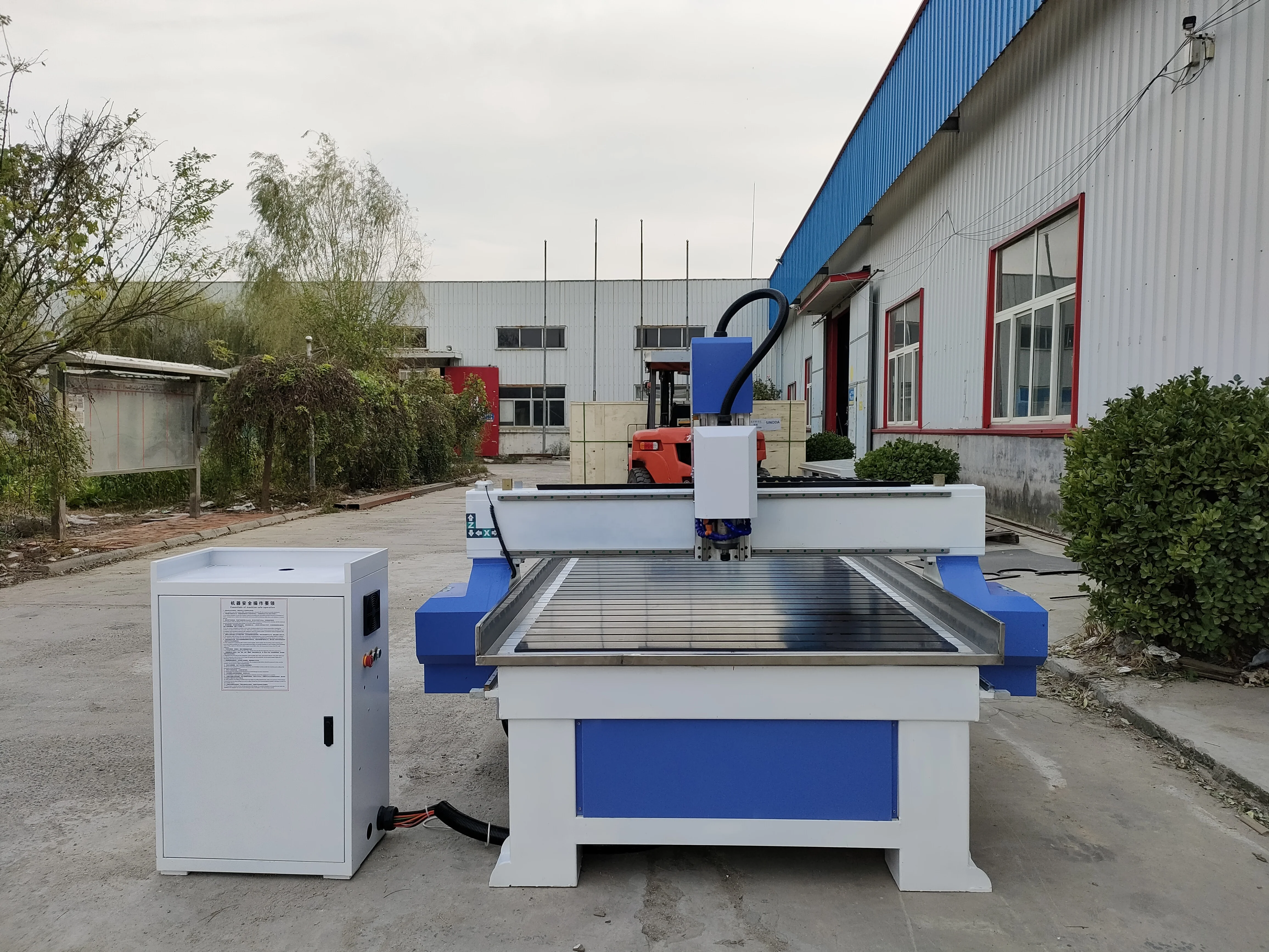 China Hot sale cnc router marble stone  natural stone cutting machines cnc bridge saw 3 axis  stone laser engraving machine