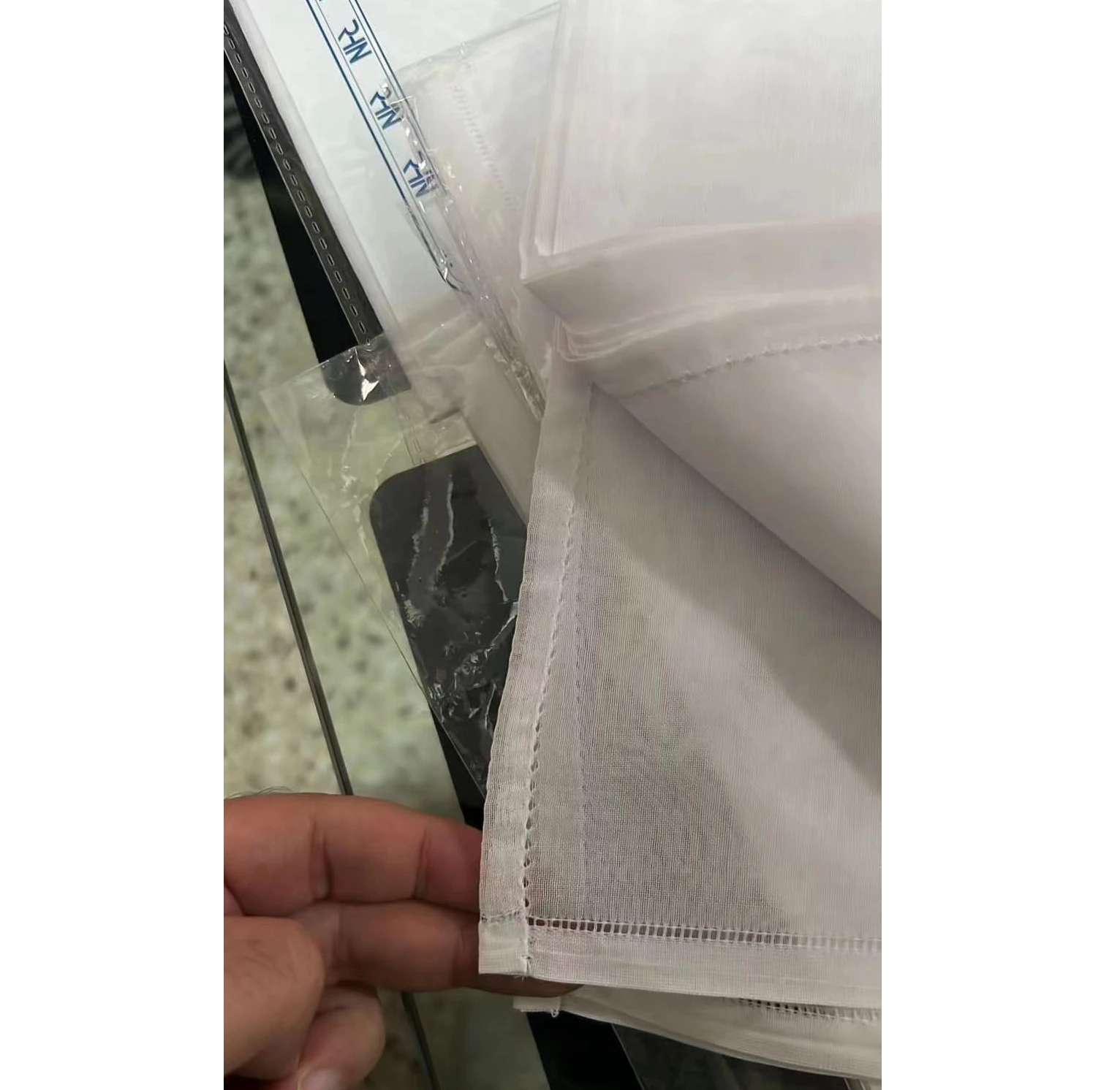 Arab Fashion White Keffiyeh Pashmina Ghutra For Mid East / White Gothra/ TC Gothra Scarf Qatar