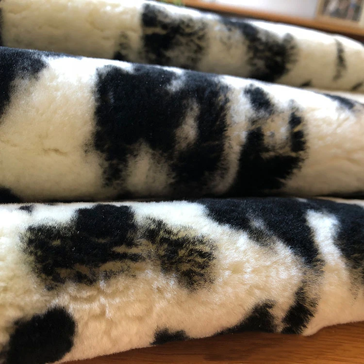 Natural Fur Lamb Skin Pelt Leopard Printed Real Fur Skin
