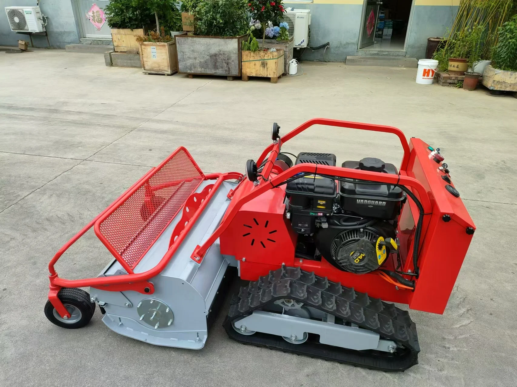 760mm Gasoline Flail Grass Cutter Tractor Farm Robotic Remote Control Electric Lawn Mower with 420cc Engine Displacement