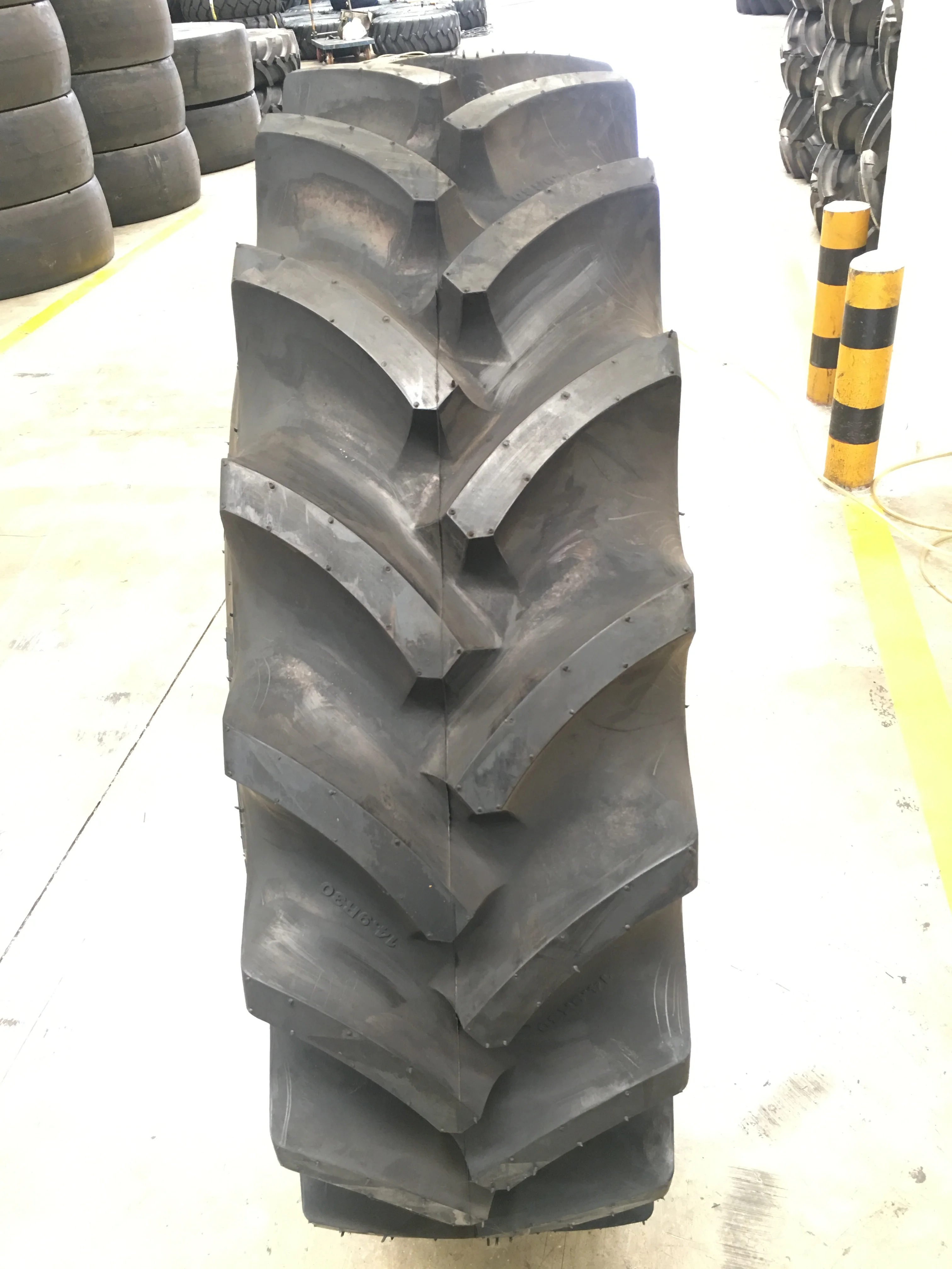 420/85R34 TL R-1W(147A8/B) agricultural tractor tire