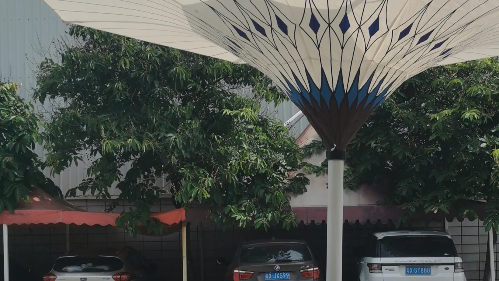 Fine Ocean UV Resistant Round Tulip Garden Line Pool Electric Umbrella With Led Parasol For Villa