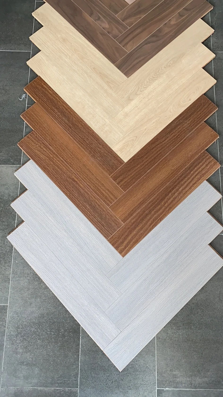 HDF Waterproof 12mm Flooring Sale Wood Technics Style Surface Graphic Modern Office Technical Wear Hotel Color Design Support