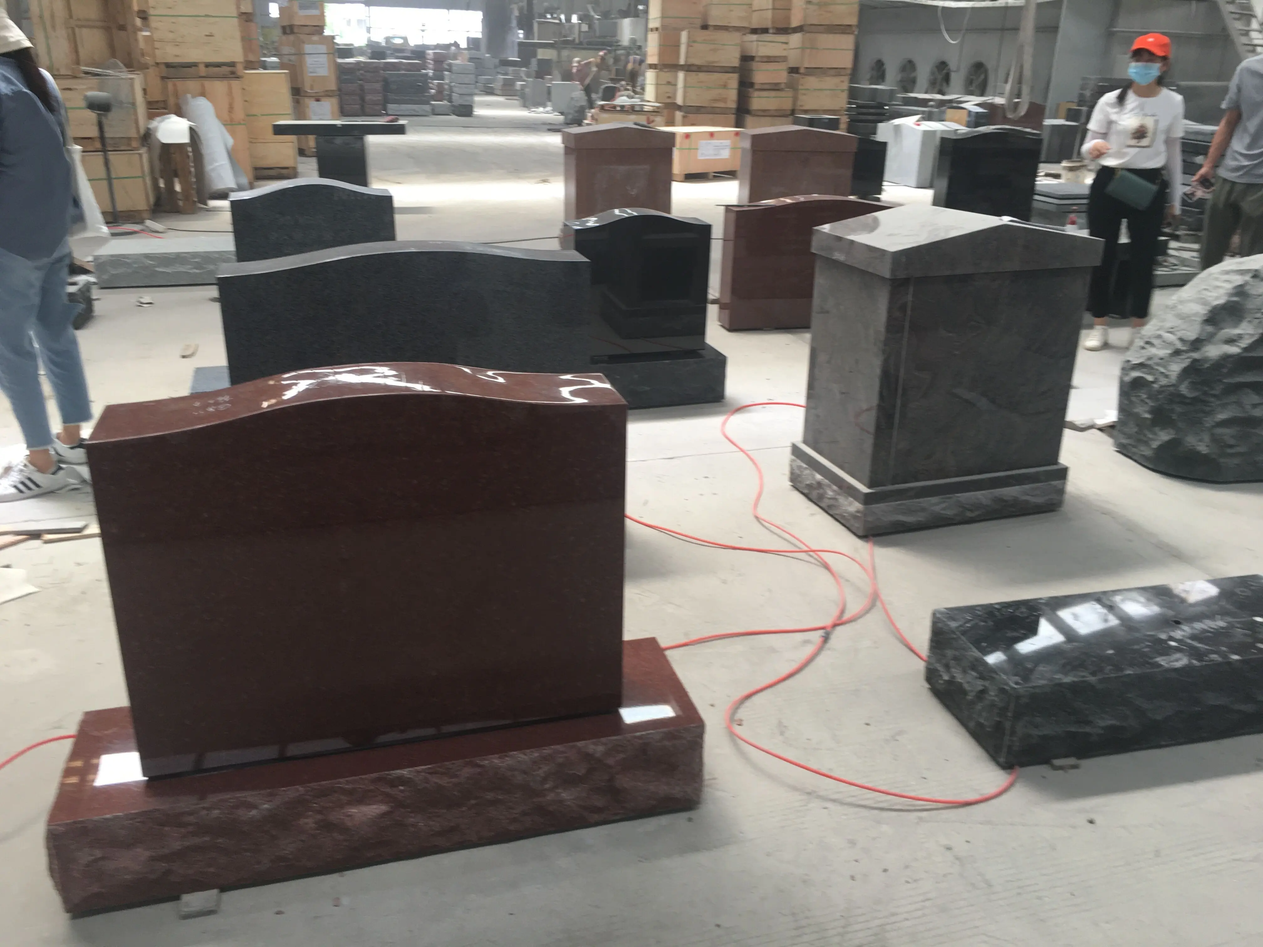 Gravestone Simple Design Indian Red Granite Upright