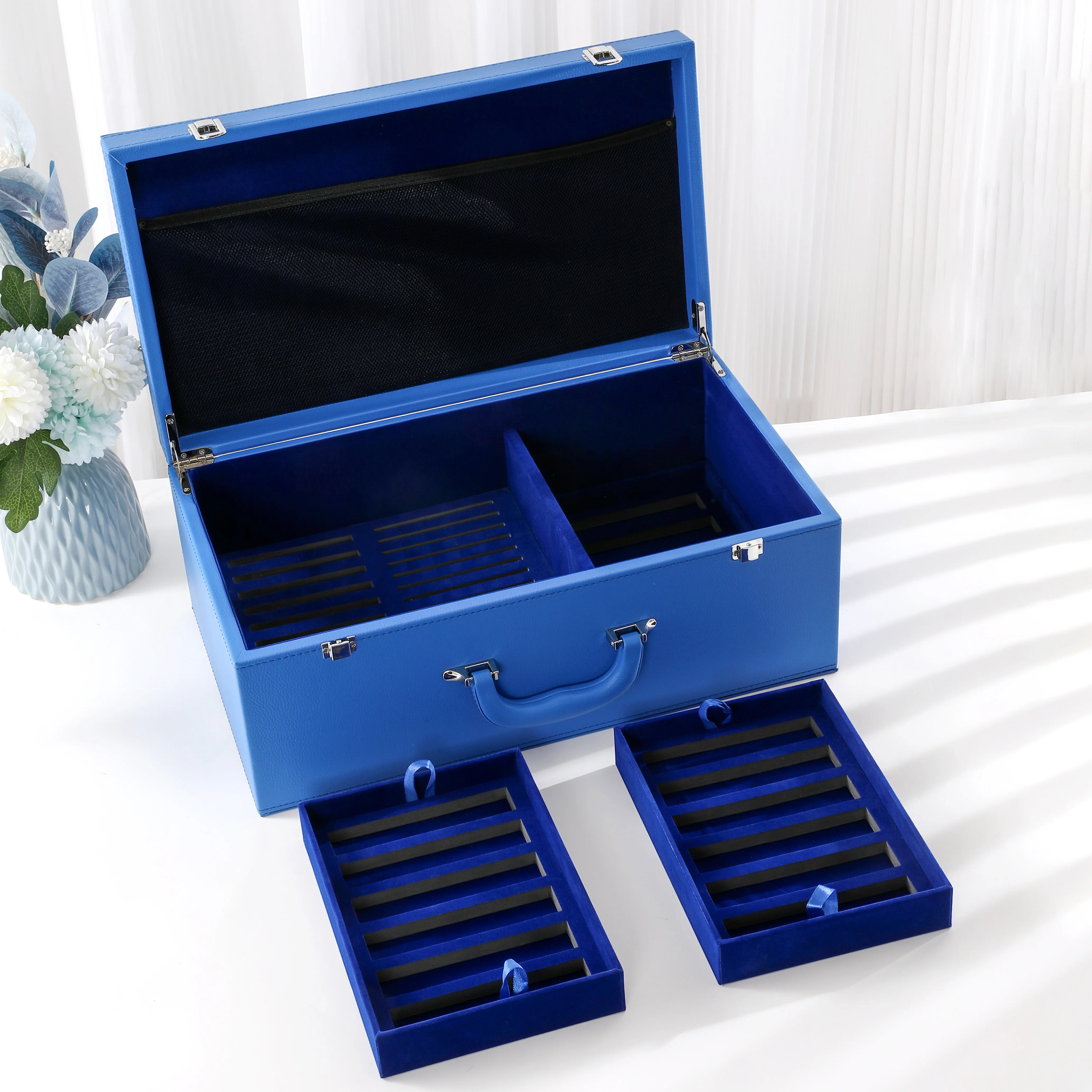 Customized Aluminum Alloy Material Briefcase with Door Window Sample Display Box Glass Color Card Head Skirting Line