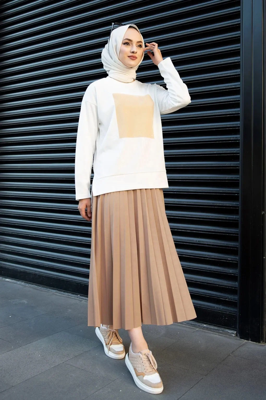 High quality fashion muslimah pleated long skirt and hoodies set women solid color muslim pleated skirt