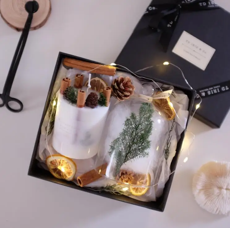 Органические экологически чистые ароматизированные свечи сои ручной работы на День святого Валентина с сушеными цветами