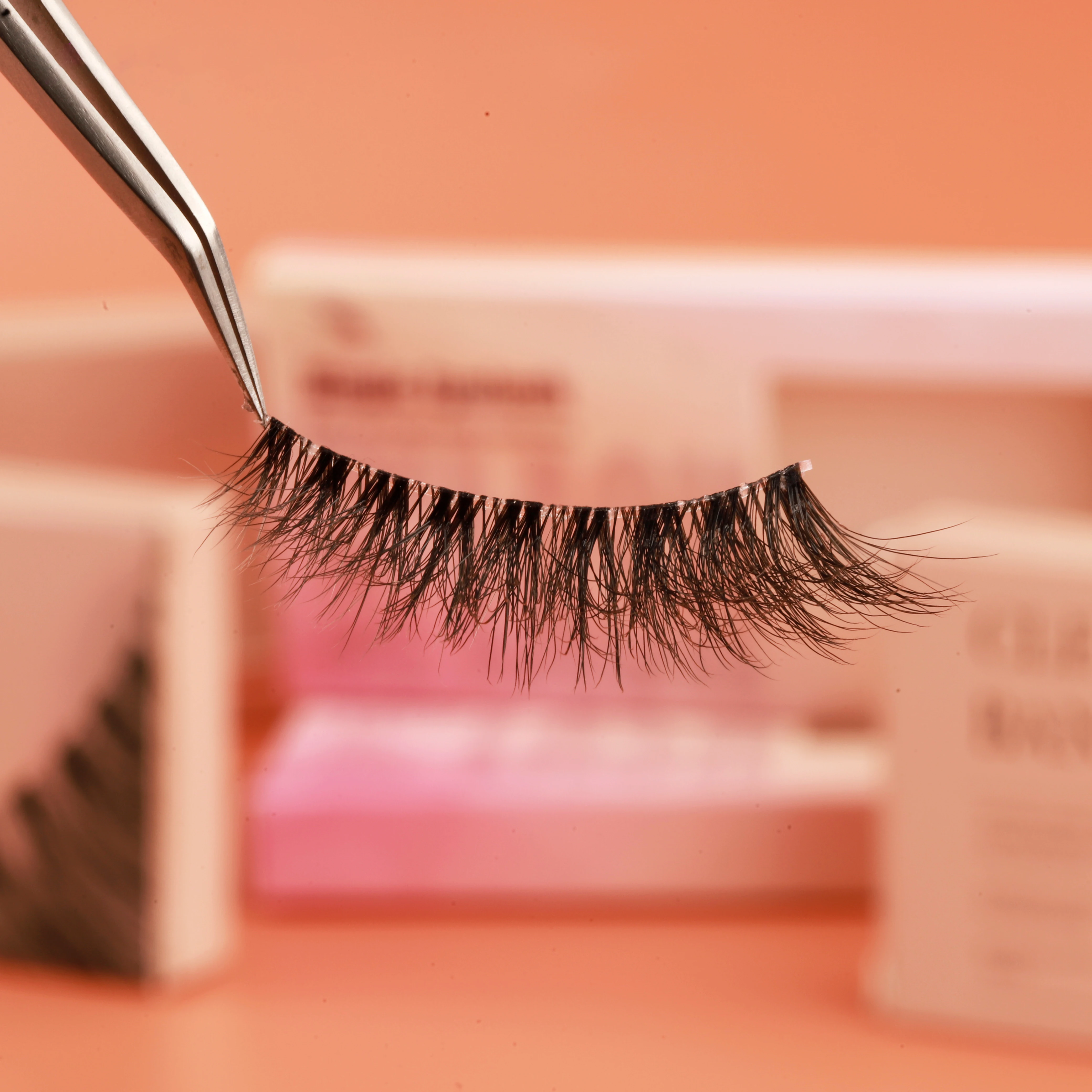 Custom Logo Patent Triangle fiber 3D wispy 18mm faux mink cat eye lash clear band natural full strip eyelash