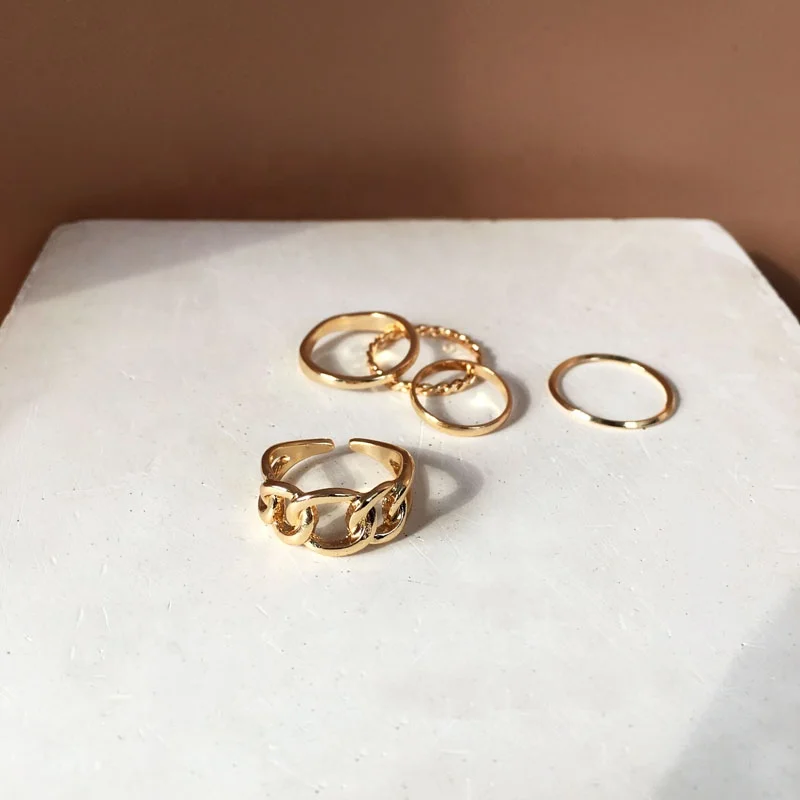 
2021 trendy creative golden retro metal personality simple 5-piece ring 