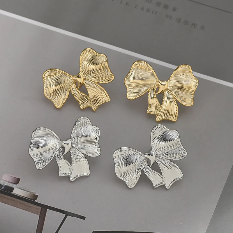 Cross-border Hot Sale Irregular Glossy Vintage Earrings European American Earrings Jewelry Women Exquisite Bow Earrings