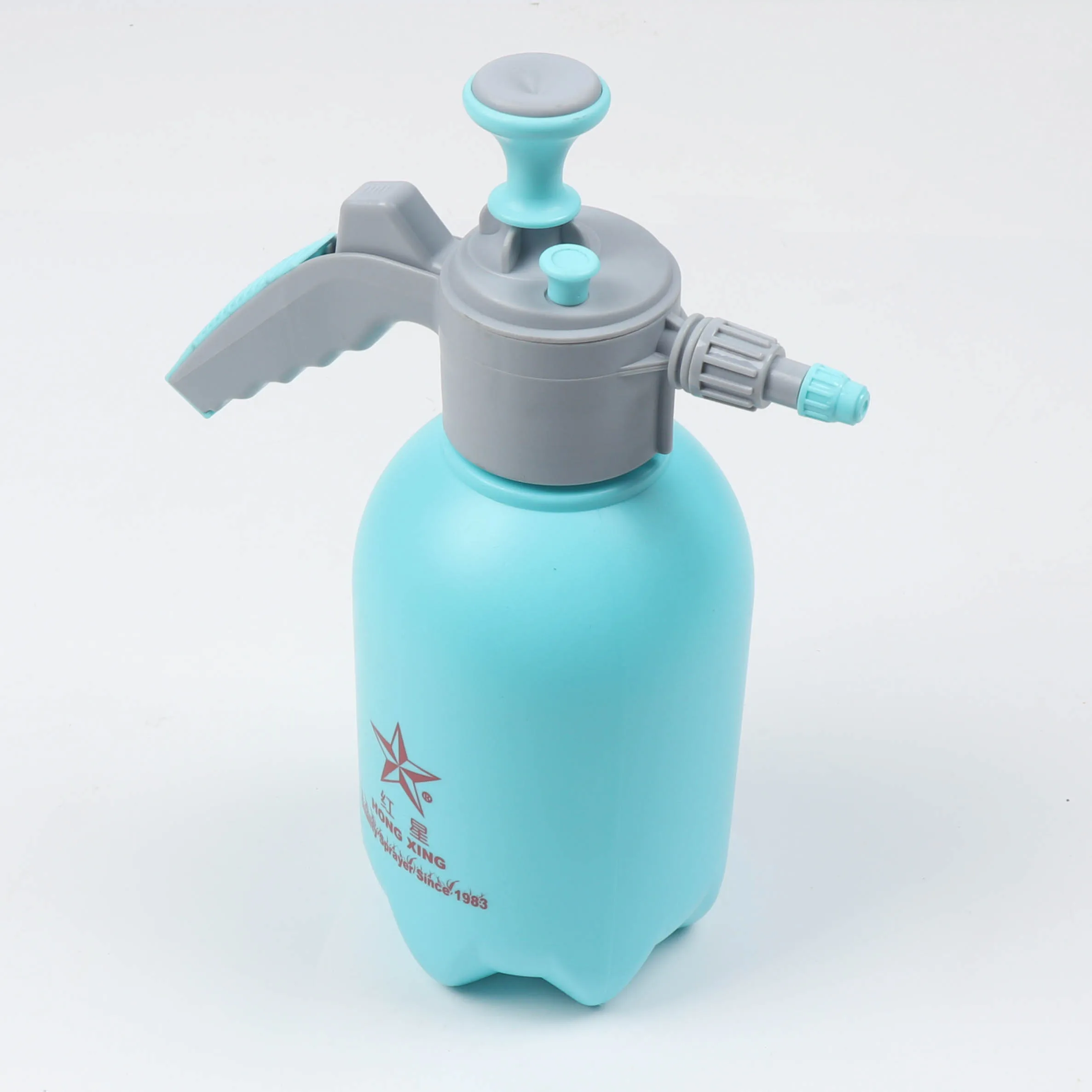 New design plastic 2l pest control sprayer pressure with adjustable nozzle for garden