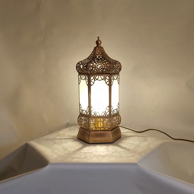 Винтажные антикварные металлические длинные декоративные напольные лампы Morroco в марокканском стиле абажур Дешевые Восточные латунные марокканские настольные