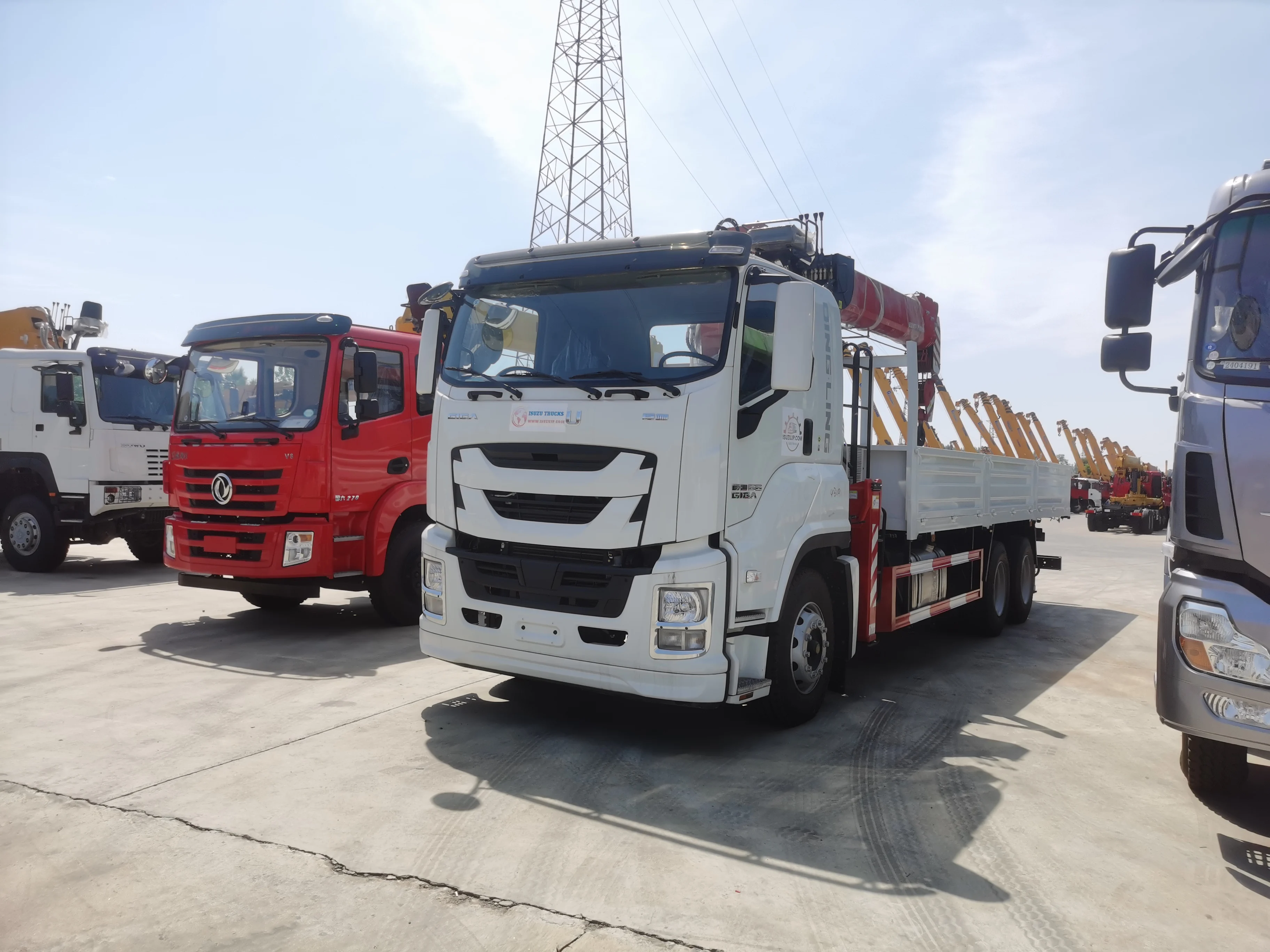 Qingling ISUZU Heavy Truck 14 Tons Zhonglian Sany Crane Option Automatic Transmission