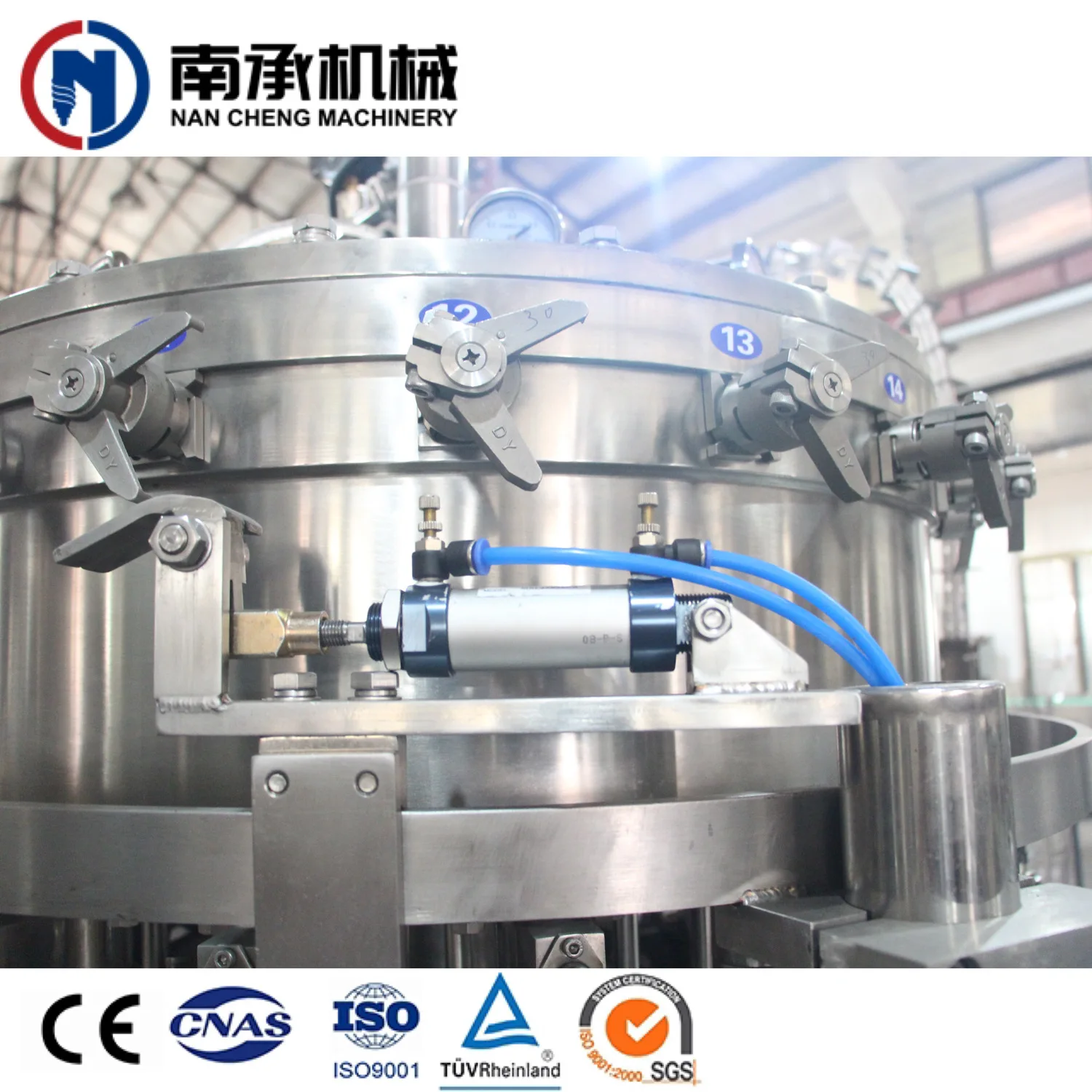 Small beverage energy drink soda soft sparkling water carbonated Drinks making filling bottling and seaming machine