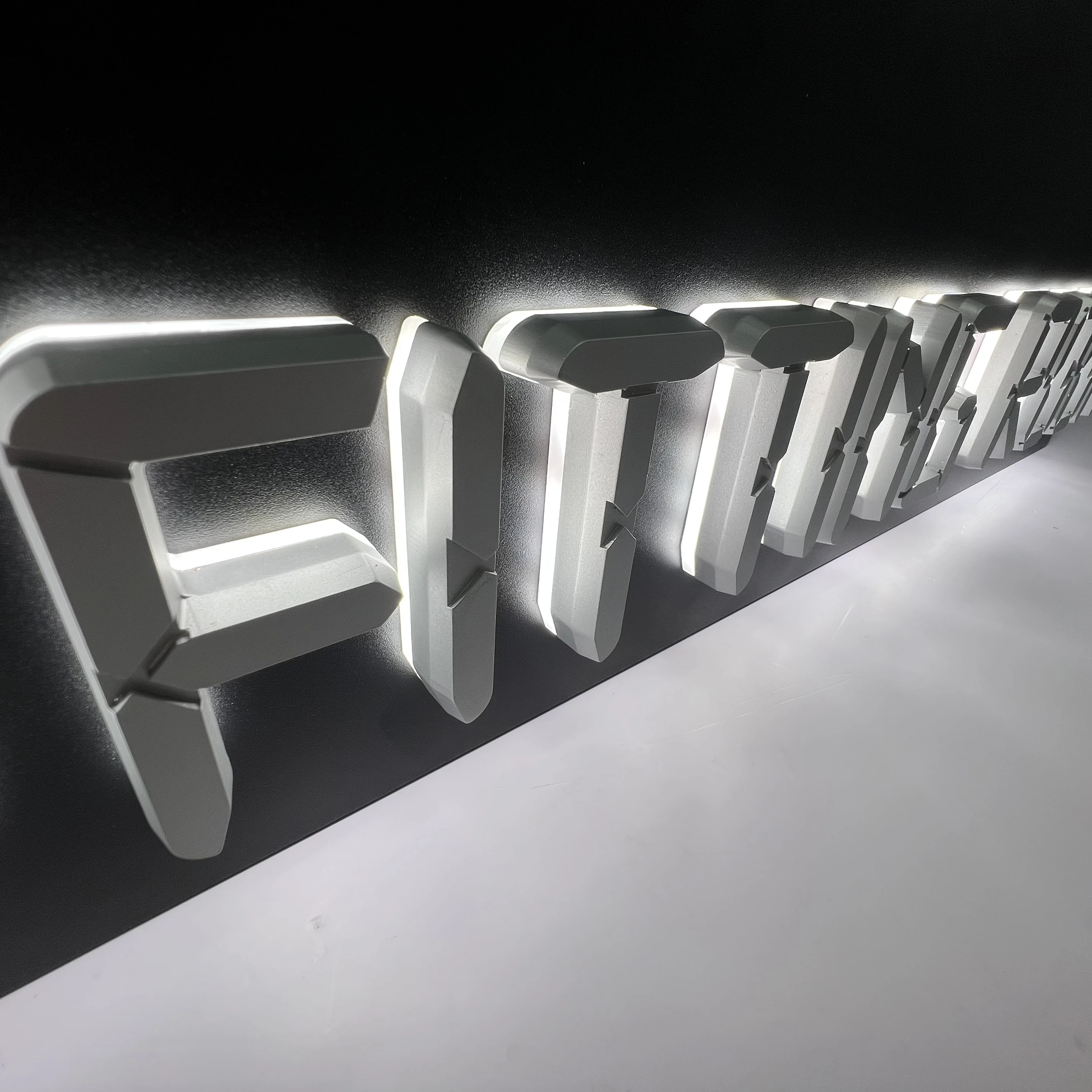 Skyseen Special Design Backlit Letter for the Indicator Brand Advertising Sign Customized