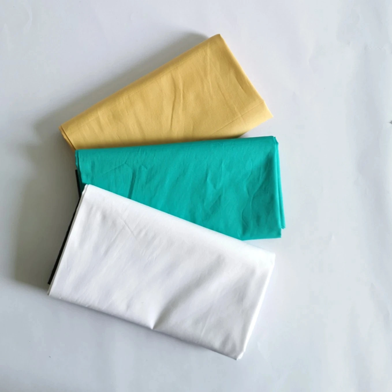 Professional wholesale weave 80% polyester 20% cotton yarn dyed check fabrics shirt 45x45 72x50 88x64 96x72 110x76 133x72