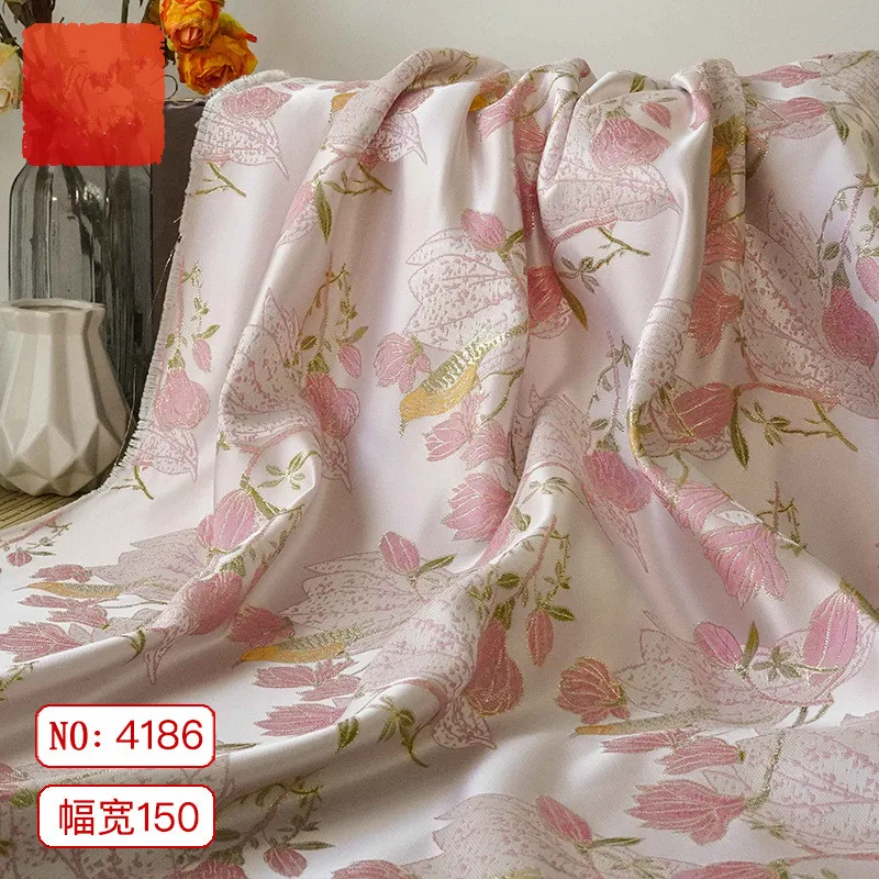 Soft Jacquard Brocade Woven Jacquard Fabric Pink Tweed Fabric