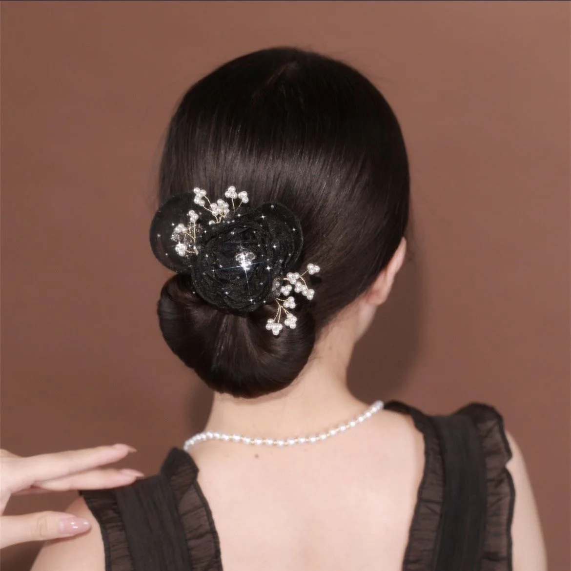 CLARMER Girls Women Hair Accessories Strong Flexible Reusable Shiny Pearl Donut Hair Bun Hairband DIY Twister Deft Bun