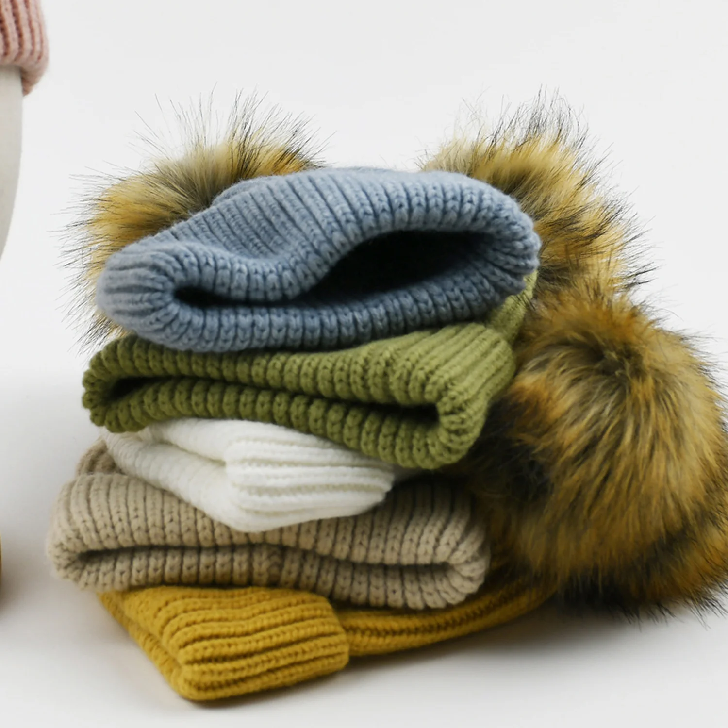 Beanie hats manufacturer custom embroidery logo low moq chunky warm thick ribbed knitted winter faux fur pom pom beanie