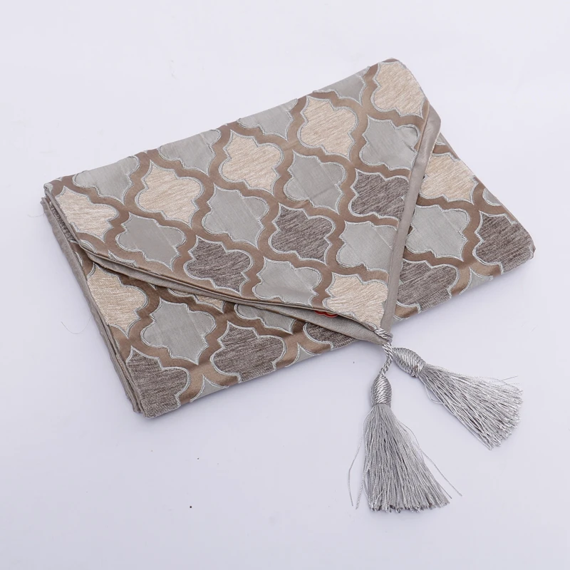 
Light luxurious 32*200 CM soft polyester high precision jacquard table runner for home hotel banquet decoration 