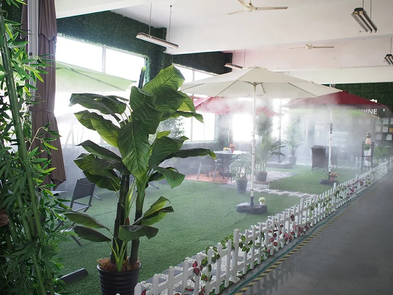 China Factory Outdoor Fog Machine Water Spray Mist Cooling System For Restaurants Supermarket