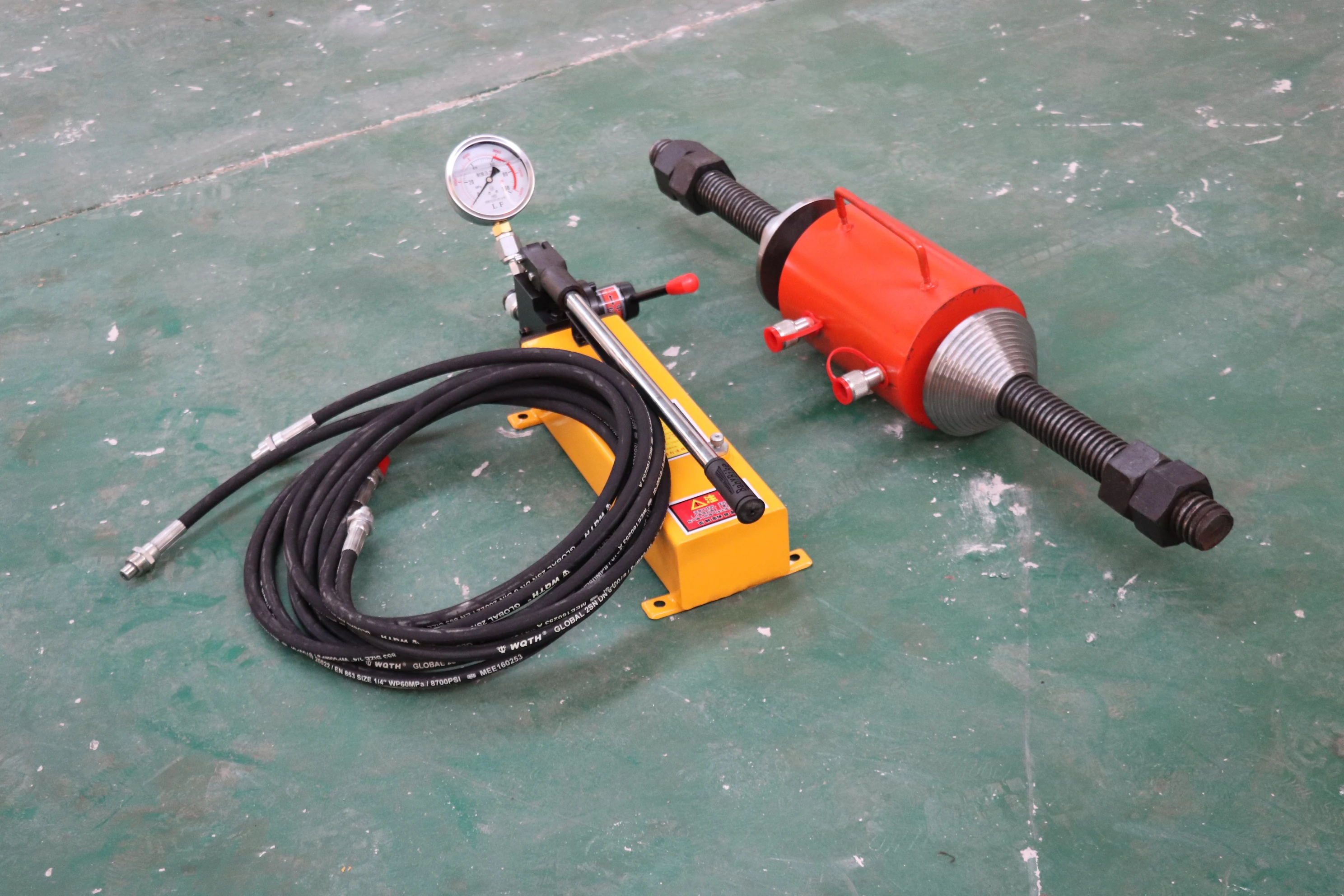 Excavator pressure chain press sleeve Hydraulic machine  Bushing Press integrated sleeve machine portable Sleeve Press