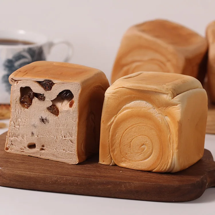  Заводская поставка вкусный натуральный лепестковый хлеб с изюмом запеченный